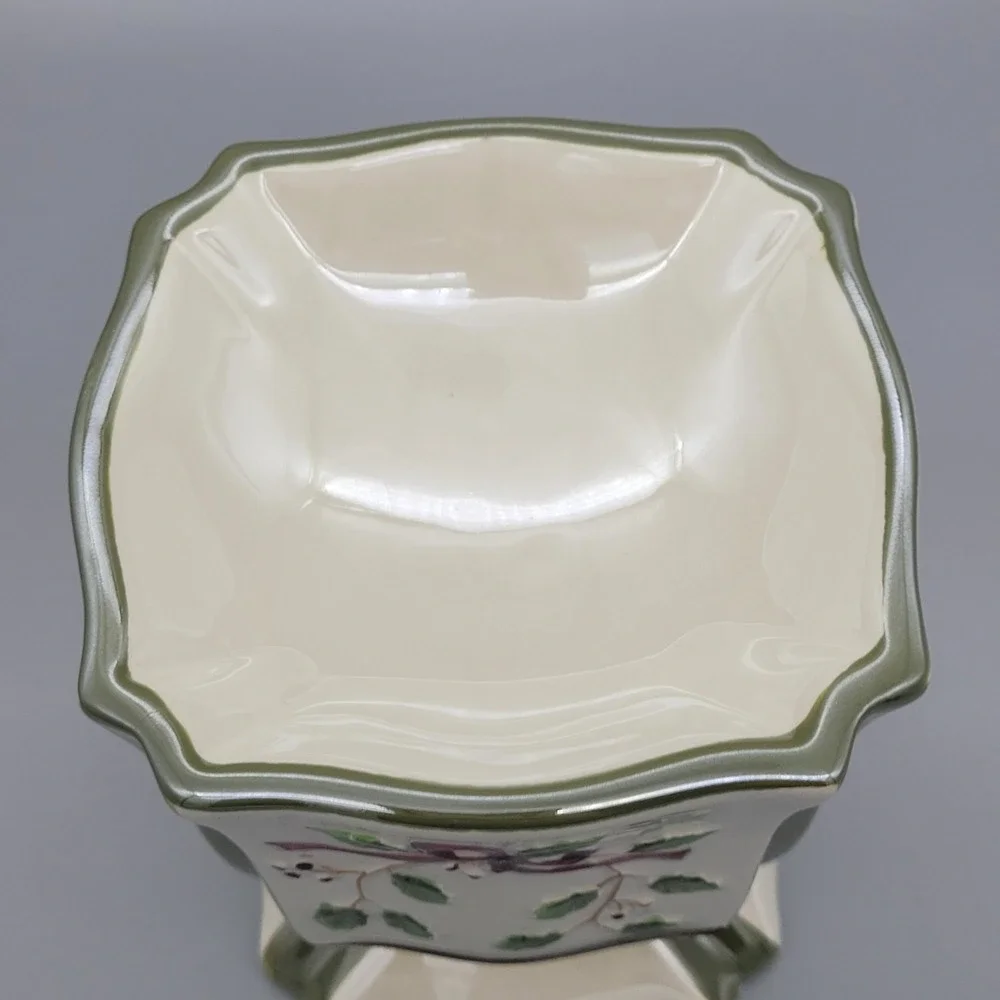 Yankee Candle Holly Berry Tealight Wax‎ Melt Warmer Ceramic Holiday Christmas
